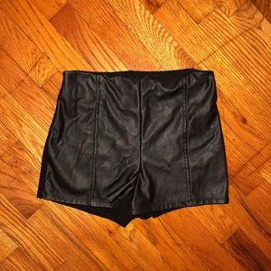 Pleather high waist shorts!